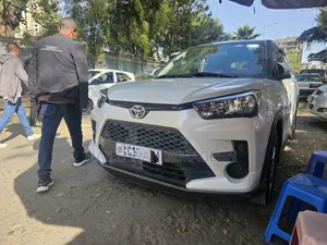 New Toyota Raize 2022 White