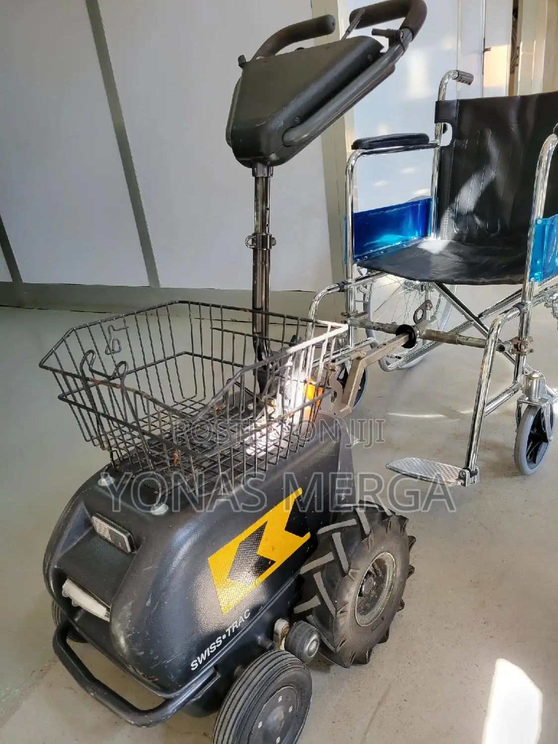 Wheelchair Tractor (Up to 9 Km/H)Electrical Wheelchair