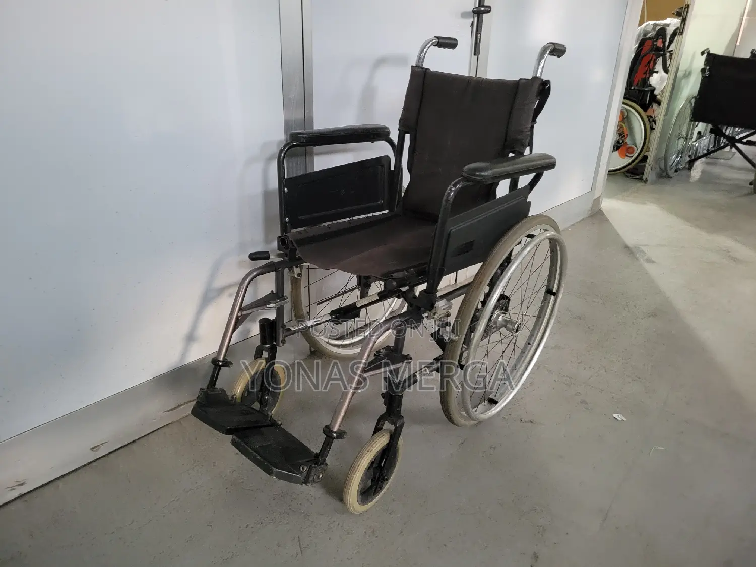Wheelchair With Rear Hand Brakes淵used Wheelchair解wheelchair
