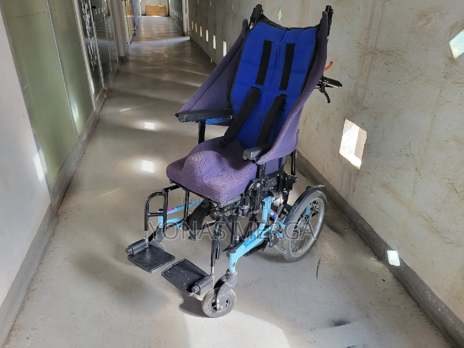 Children's Wheelchair With High Backrest熊monicare Aluminum