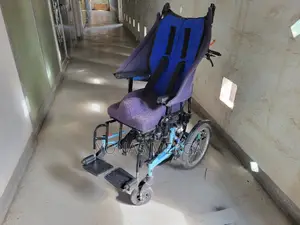 Children's Wheelchair With High Backrest熊monicare Aluminum