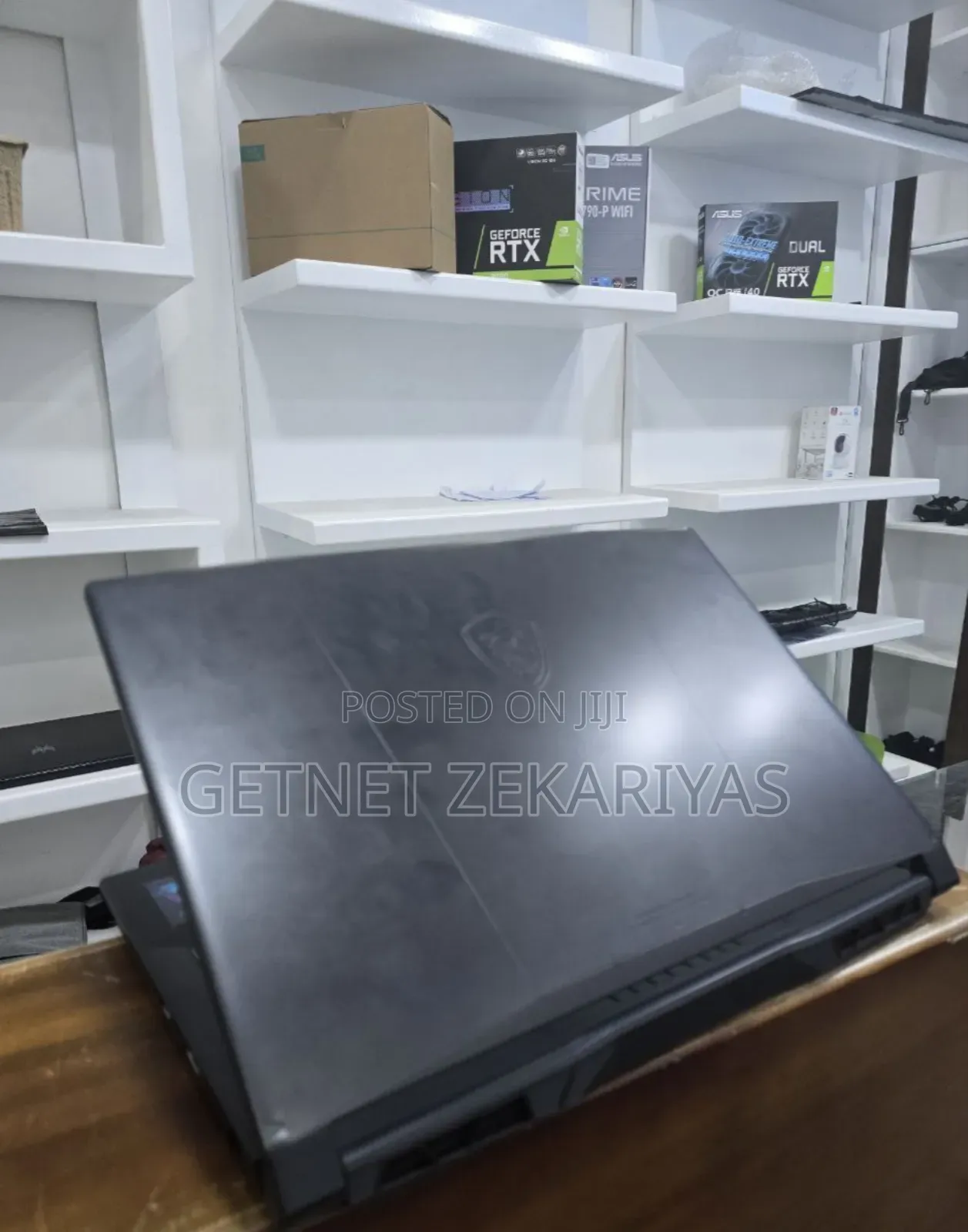 New Laptop MSI Katana 15 16GB AMD Ryzen 7 SSD 1T