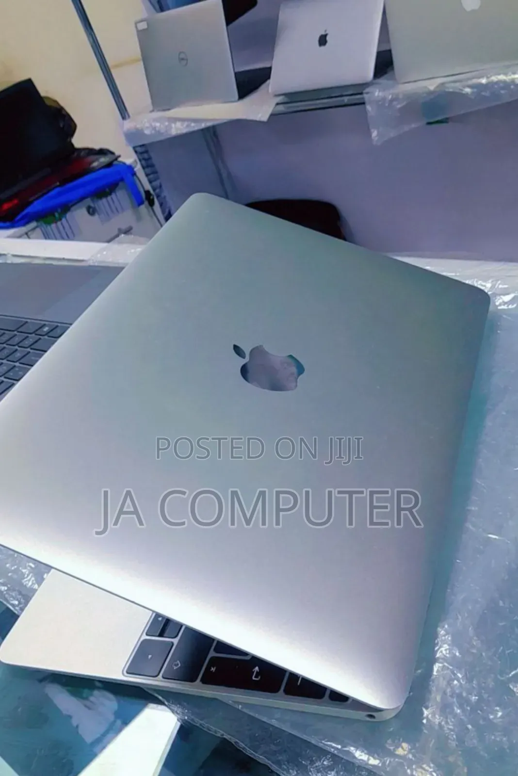 New Laptop Apple MacBook Air 2015 8GB Intel Core M SSD 512GB