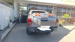 Toyota Hilux Revo Double Cab Deisel 2.8 AWD 2020 Gold