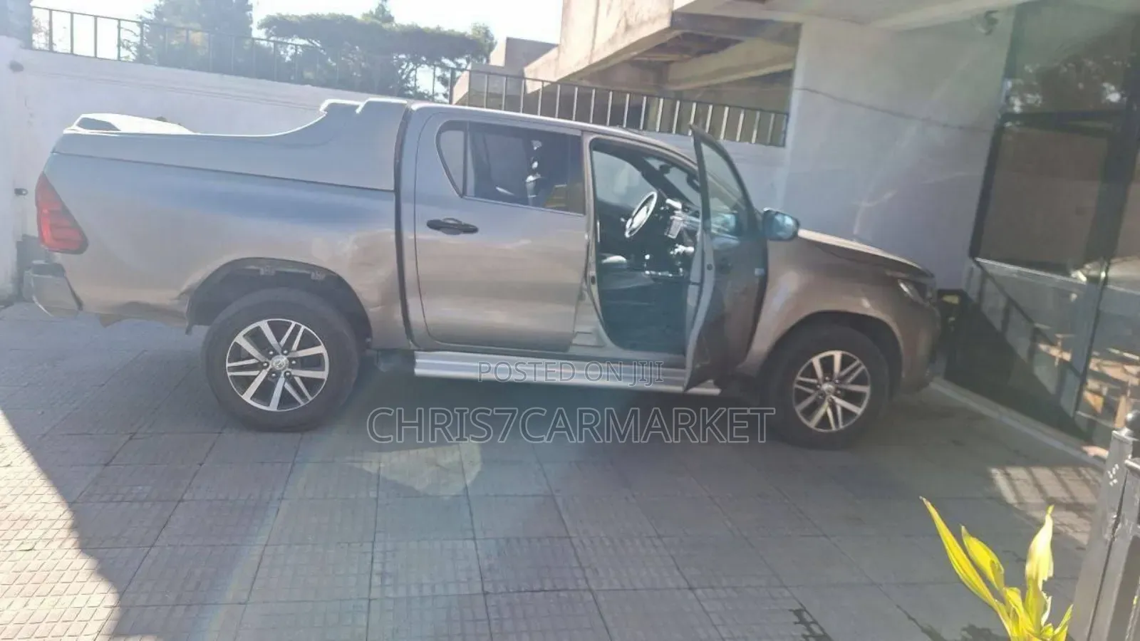 Toyota Hilux Revo Double Cab Deisel 2.8 AWD 2020 Gold