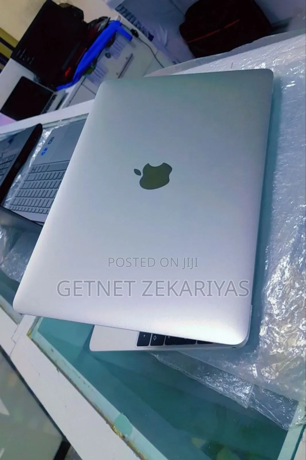 New Laptop Apple MacBook Air 2015 8GB Intel Core M SSD 512GB