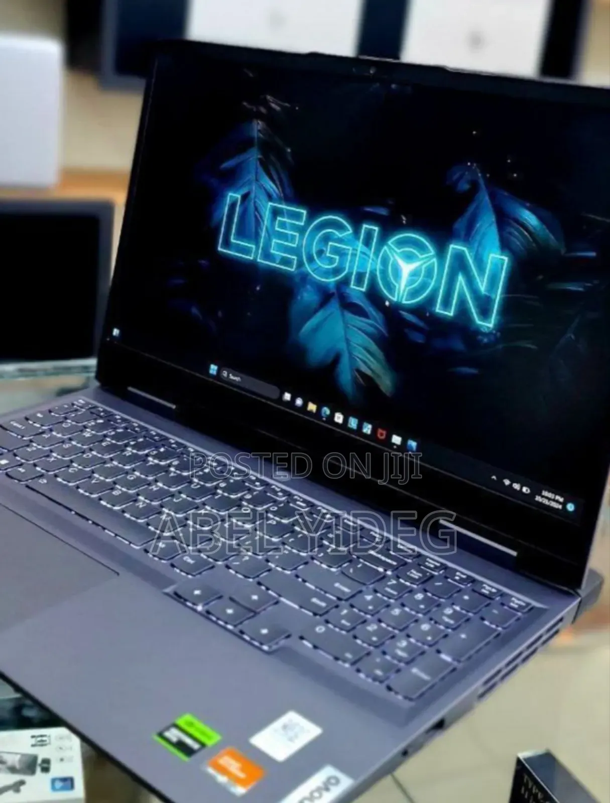 New Laptop Lenovo LOQ 15IRH8 16GB AMD Ryzen 7 SSD 512GB