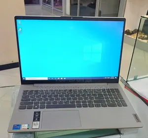 New Laptop Lenovo 8GB Intel Core I7 SSD 512GB