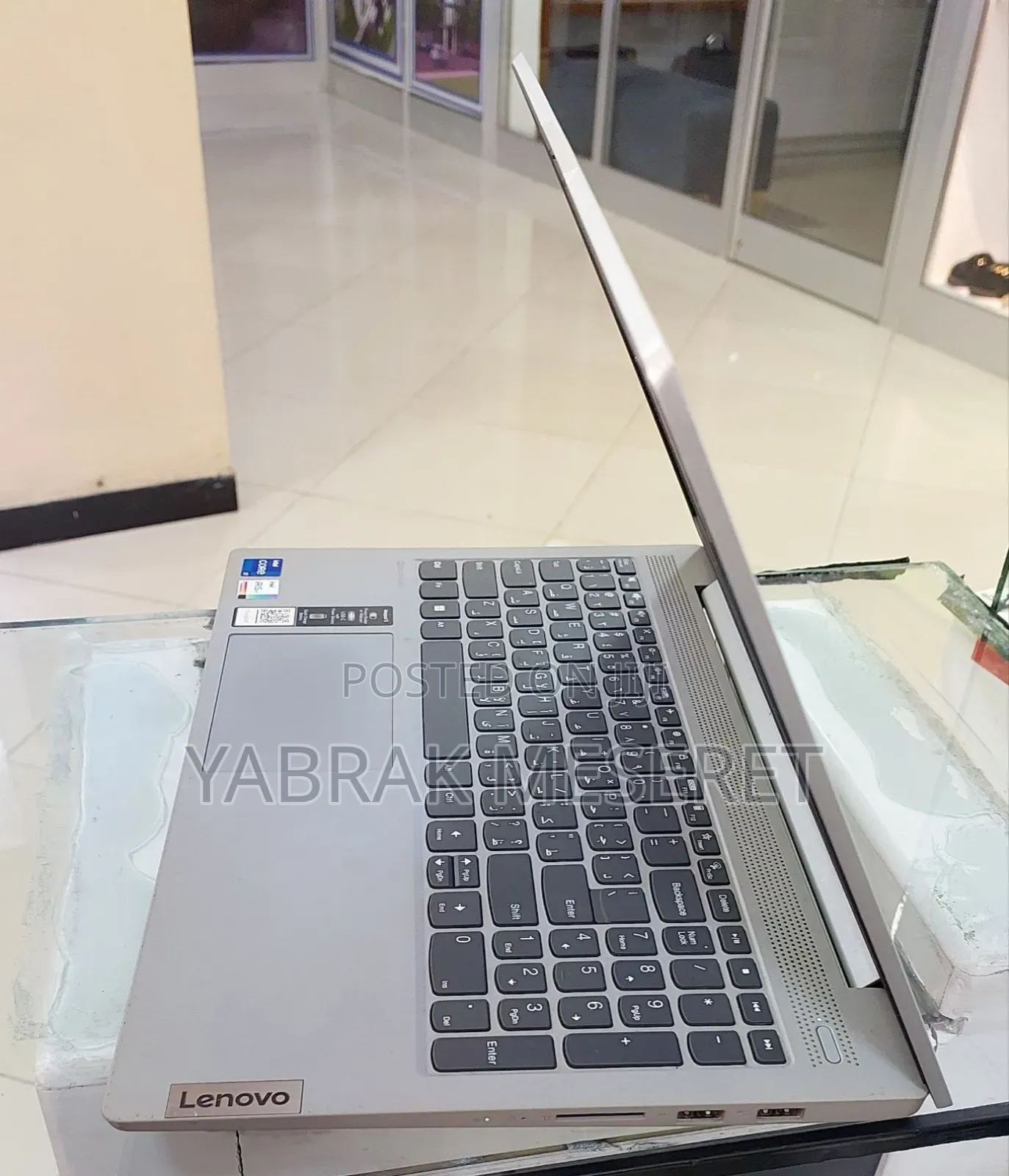 New Laptop Lenovo 8GB Intel Core I7 SSD 512GB