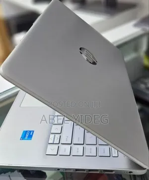 New Laptop HP Stream Notebook 8GB Intel Core I5 SSD 512GB