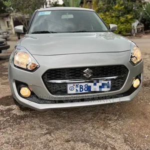 Photo - Suzuki Swift 2021 Silver