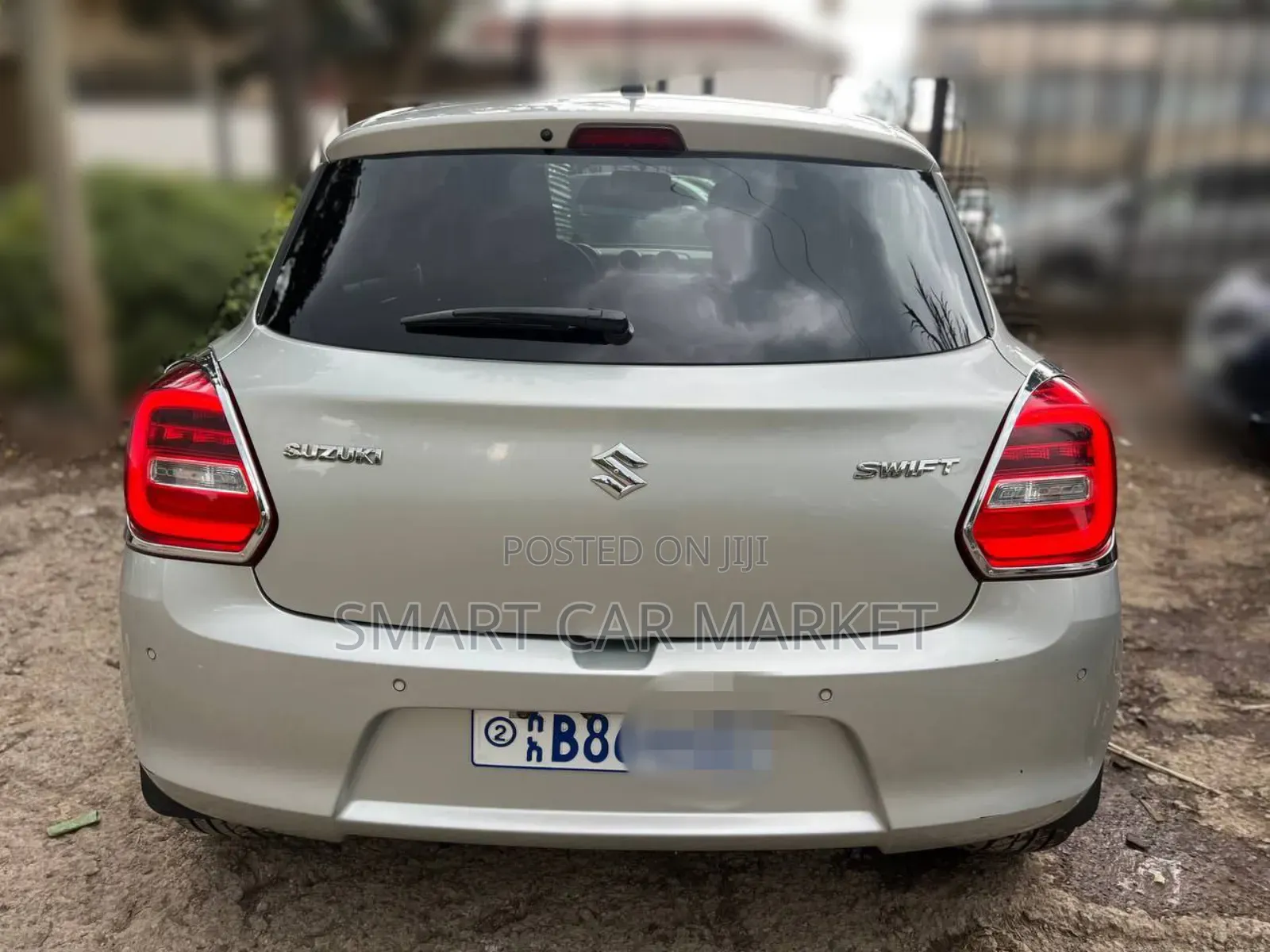 Suzuki Swift 2021 Silver