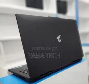 Photo - New Laptop Gigabyte AORUS 17G 32GB Intel Core I7 SSD 1T