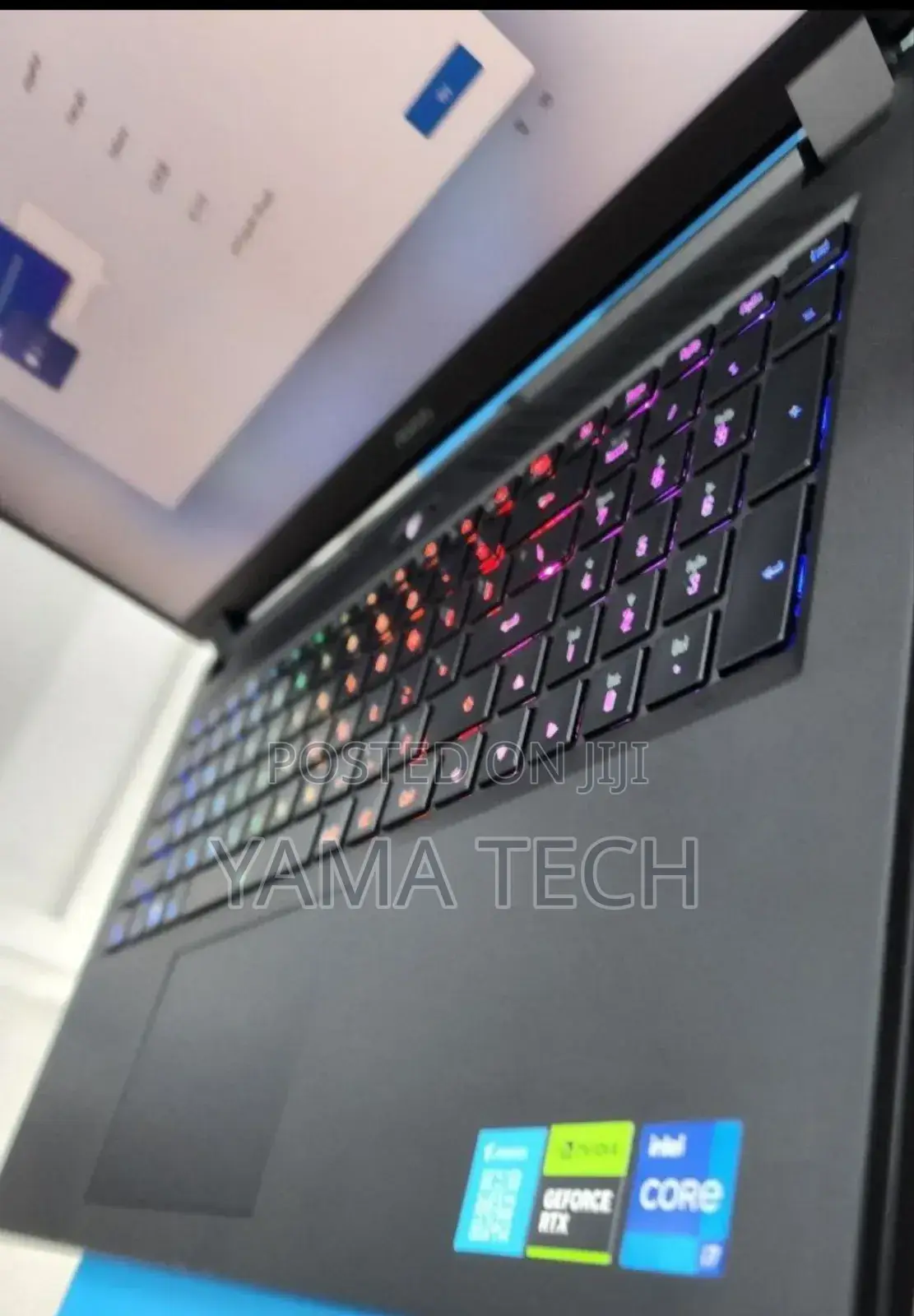 New Laptop Gigabyte AORUS 17G 32GB Intel Core I7 SSD 1T