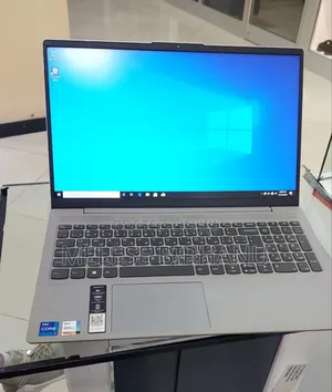 New Laptop Lenovo IdeaPad 520S 8GB Intel Core I7 SSD 512GB