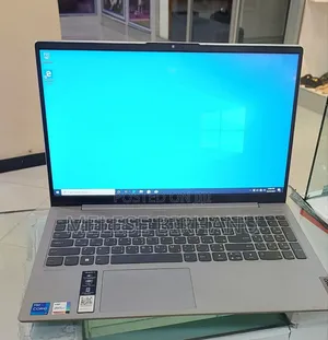 New Laptop Lenovo IdeaPad 520S 8GB Intel Core I7 SSD 512GB