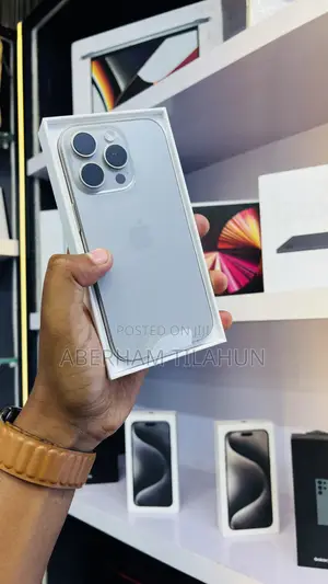 New Apple iPhone 16 Pro 256 GB Silver