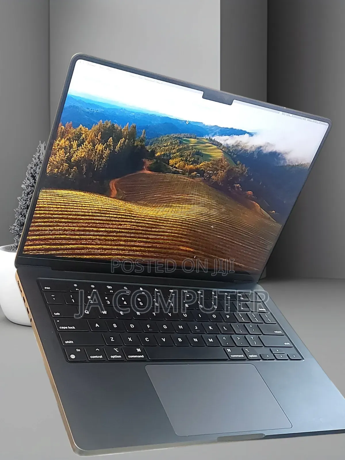 New Apple MacBook Pro 2023 M3 Max 16-Inch 18GB Apple M3 Pro SSD 512GB