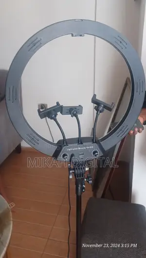 Photo - Alpha Design 18 Inch Ring Light For Tiktok Social Reels