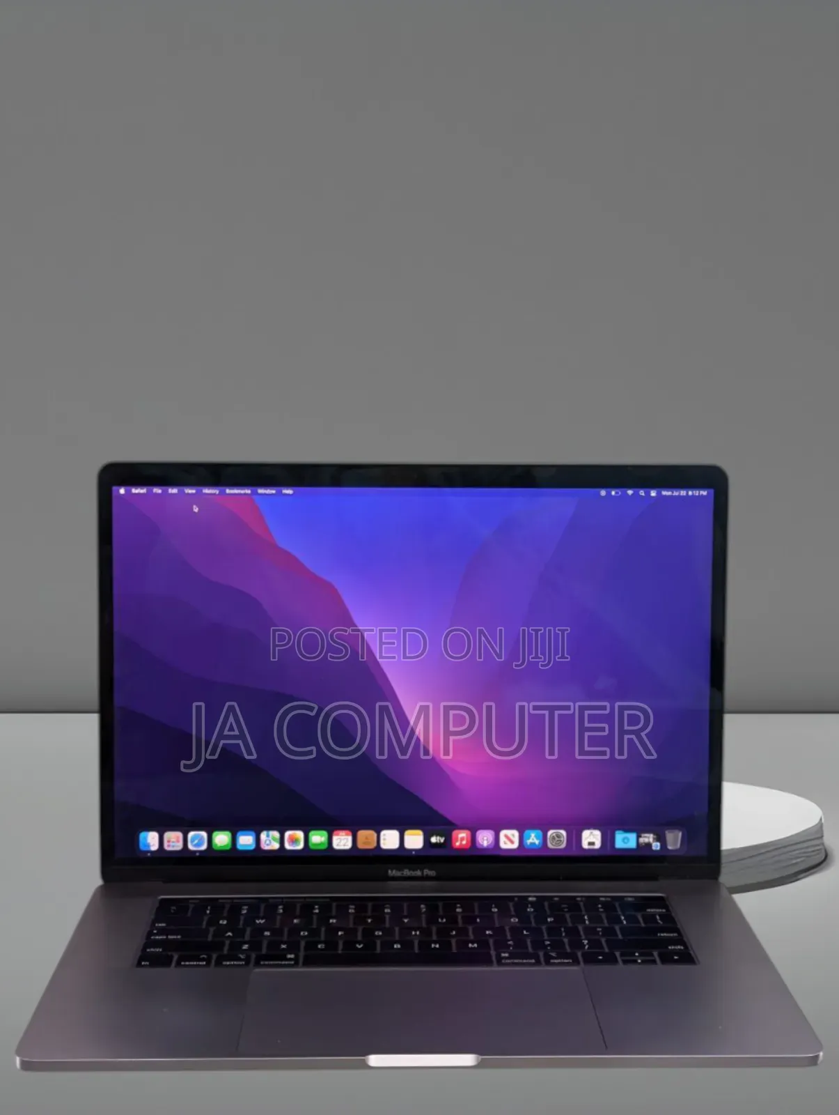 New Laptop Apple MacBook Pro 2018 16GB Intel Core I9 SSD 1T