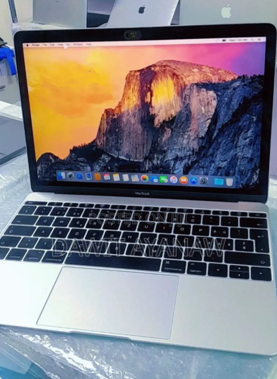 New Laptop Apple MacBook Air 2015 8GB Intel Core I5 SSD 512GB