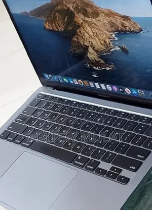 New Laptop Apple MacBook Air 2020 16GB Intel Core I7 SSD 512GB