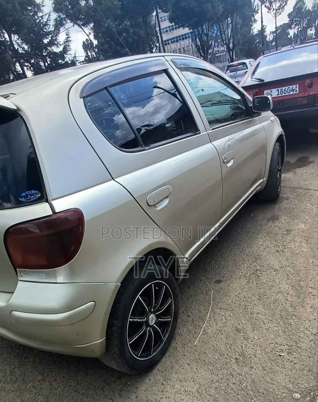 Toyota Vitz 2002 Gold
