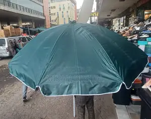 Photo - Green 2m Single Layer Umbrella for Cafe | Table Umbrella