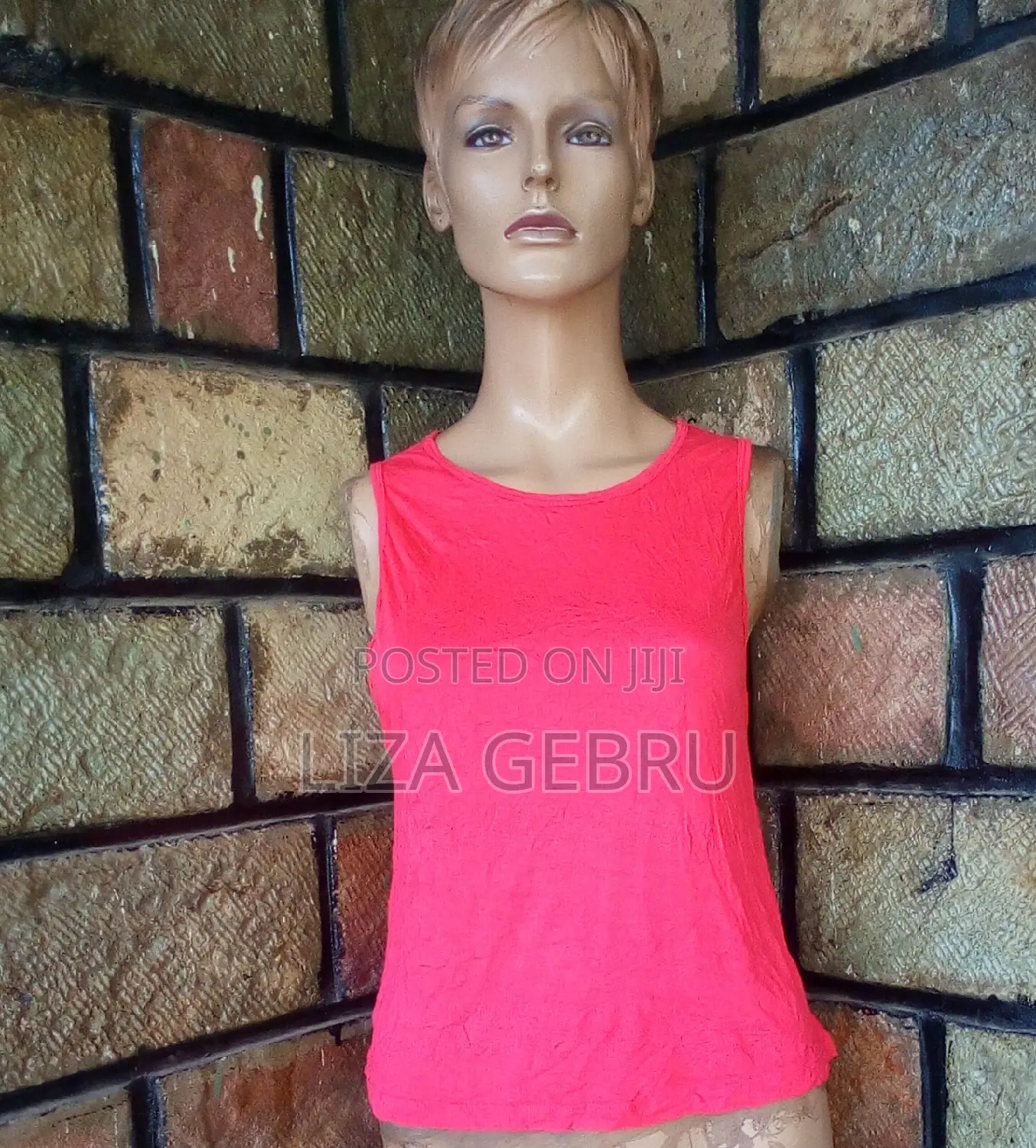 ፅድት ያለ የቦንዳ ቶፕ፣ ሳይዝ S,m