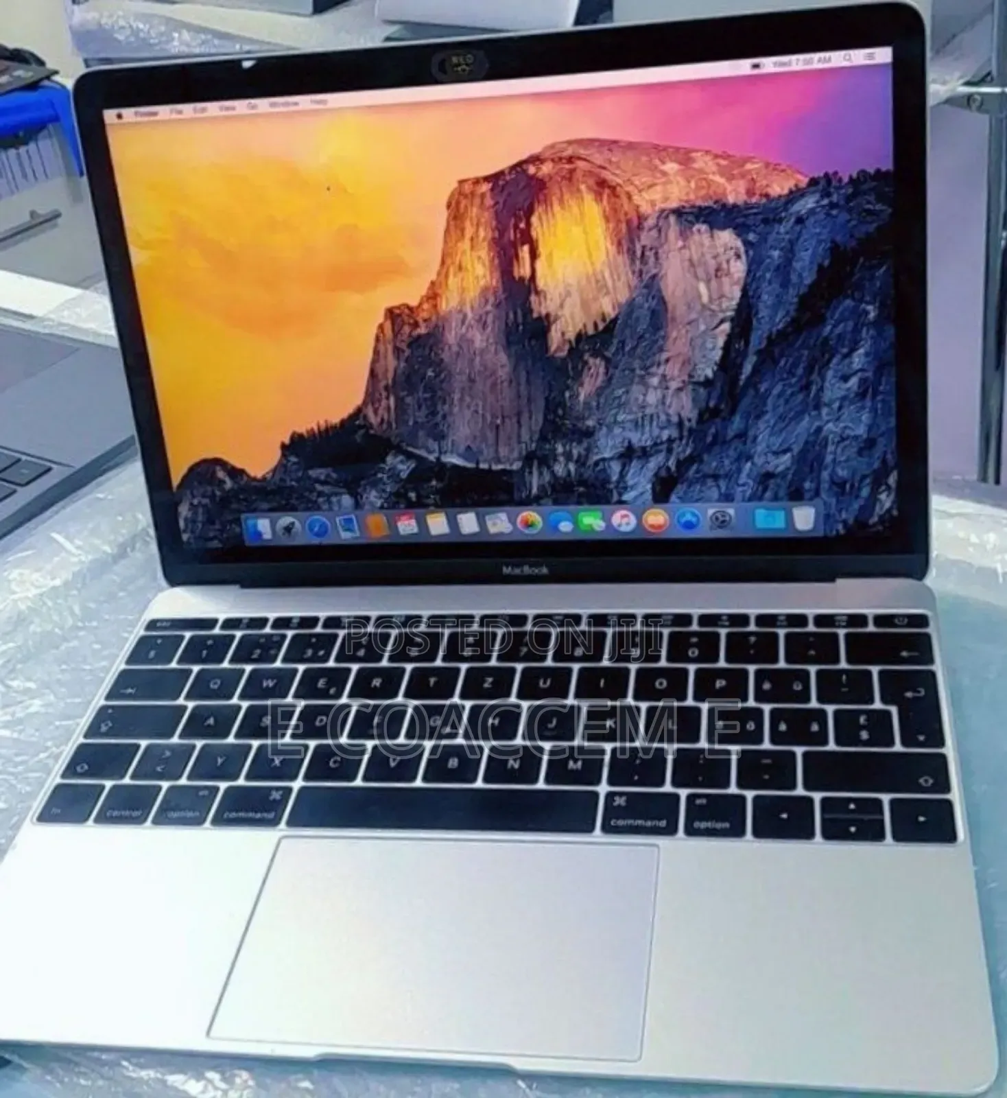 Laptop Apple MacBook Air 8GB Intel Core M SSD 512GB