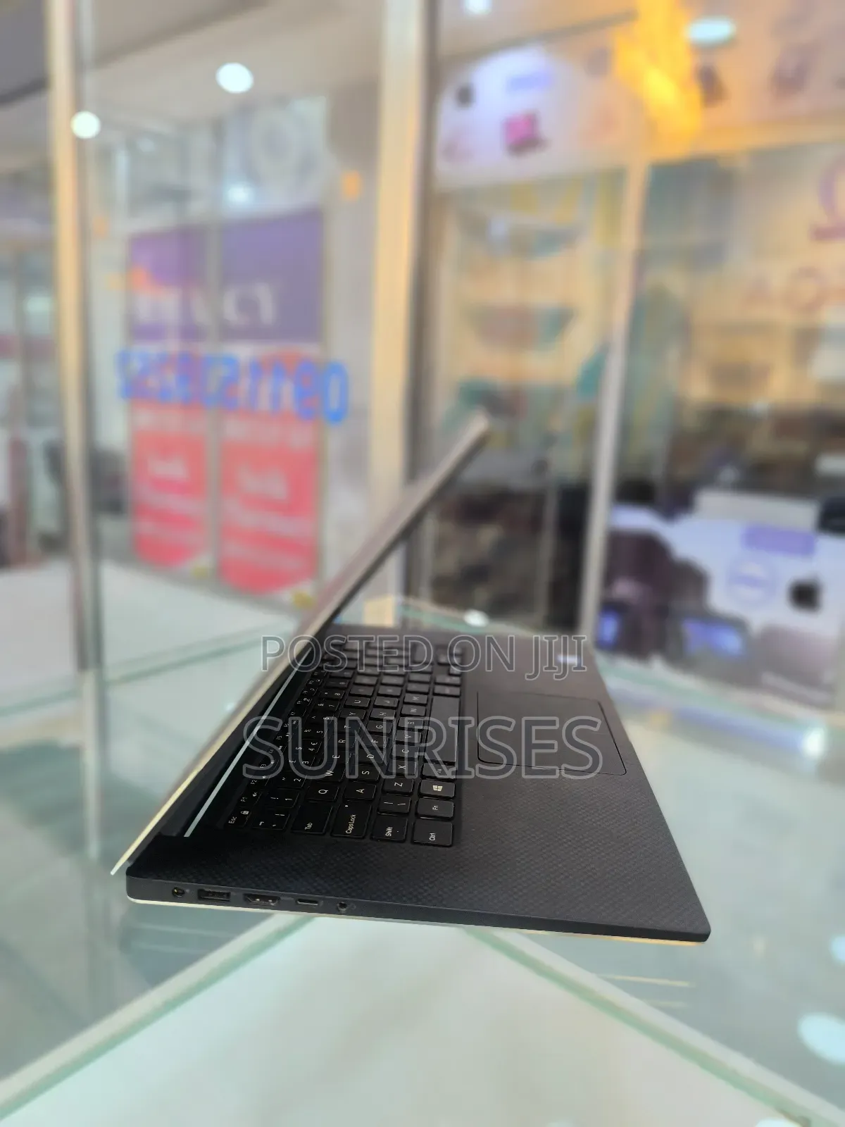 New Laptop Dell Precision 5550 16GB Intel Core I9 SSD 512GB