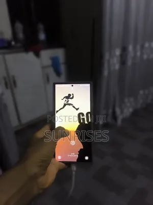 New Samsung Galaxy S24 Ultra 256 GB Gold