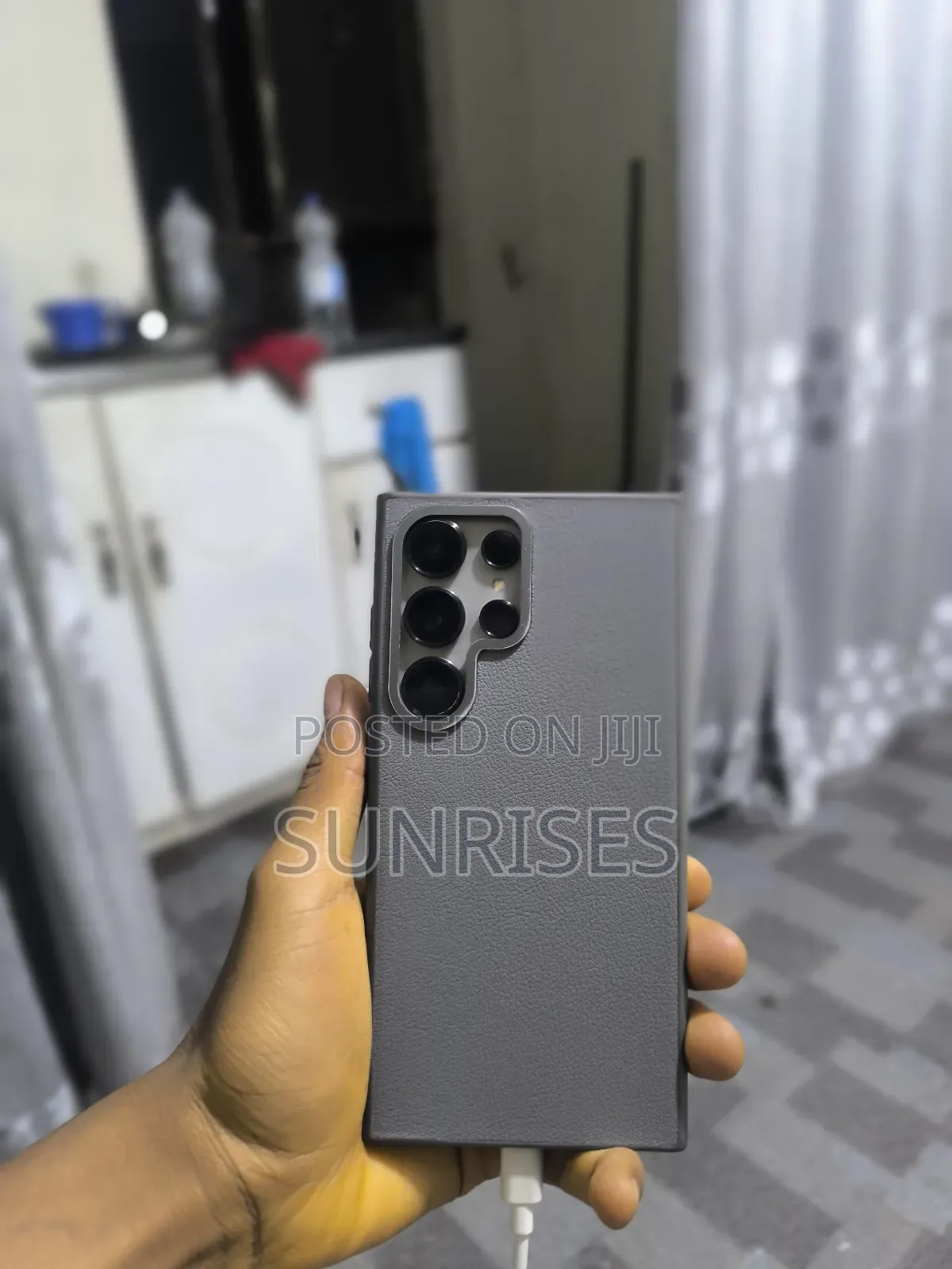 New Samsung Galaxy S24 Ultra 256 GB Gold