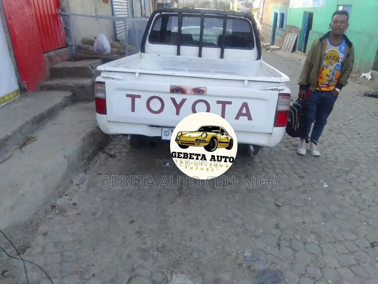 Toyota Hilux 1998 White