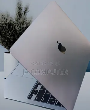 New Laptop Apple MacBook Air 2020 16GB Intel Core I7 SSD 512GB