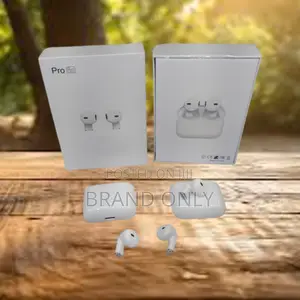 Pro 5S Earphone Blends Power and Elegance