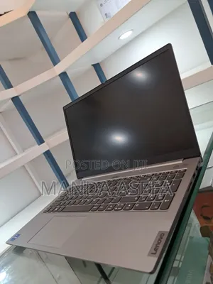 New Laptop Lenovo ThinkBook 15 16GB Intel Core I7 SSD 512GB