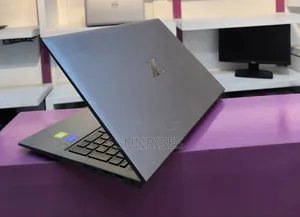 New Laptop HP ZBook Firefly 14 G7 16GB Intel Core I7 SSD 512GB