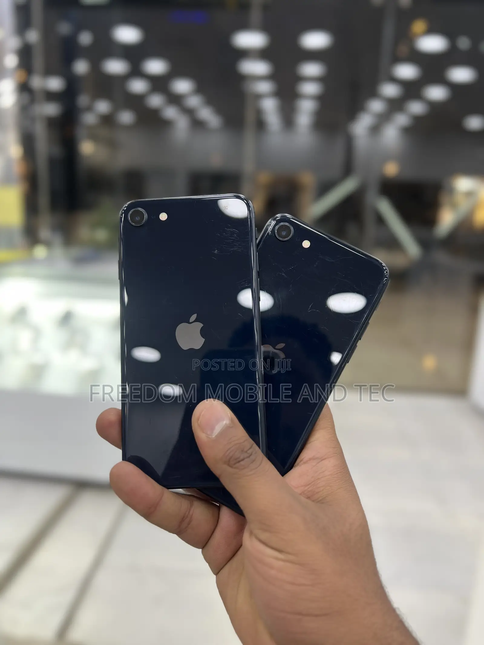 Apple iPhone SE (2020) 128 GB