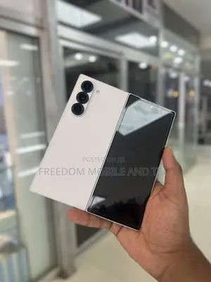 Photo - New Samsung Galaxy Z Fold6 256 GB