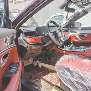 Jetour X70 Plus 2023 Purple