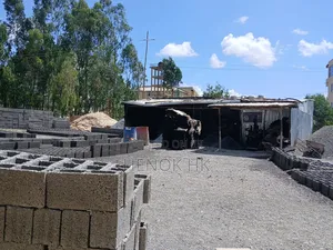 Photo - Hollow Concret Block