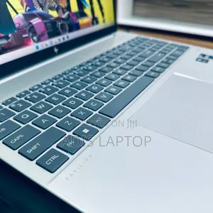 New Laptop HP Pavilion 17 16GB Intel Core I7 SSD 1T