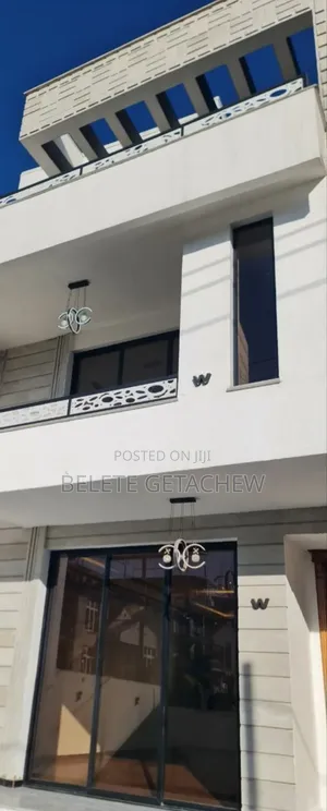 8bdrm House in Semit Fyelbet, G+2, Bole for sale