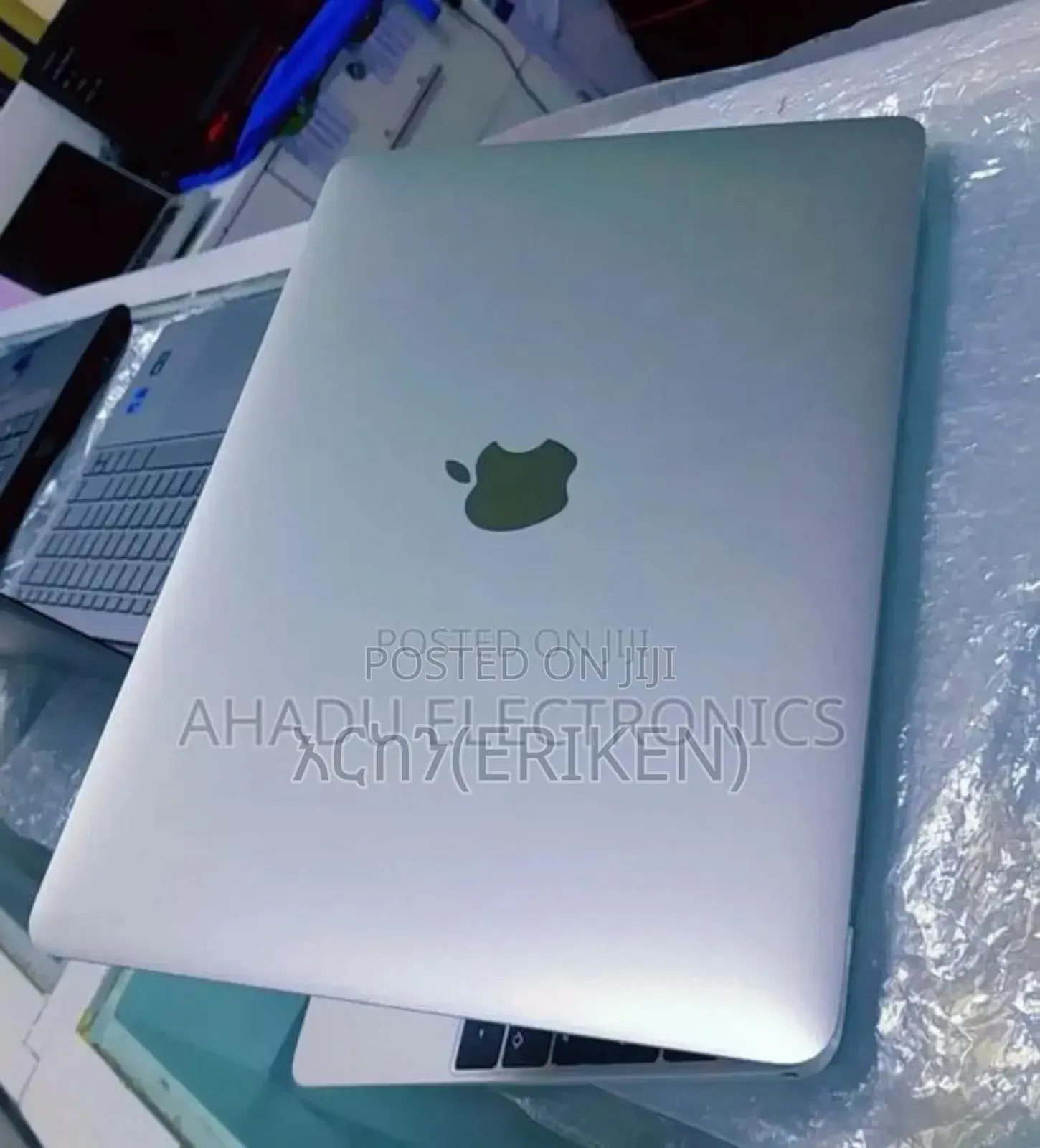 New Laptop Apple MacBook Air 2015 8GB Intel Core M SSD 512GB