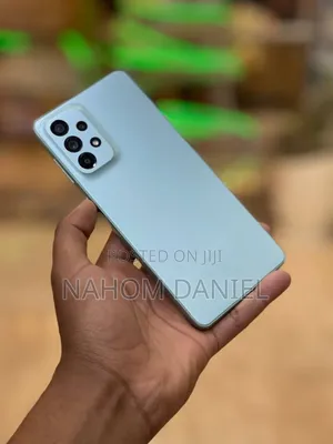 Photo - Samsung Galaxy A72 128 GB