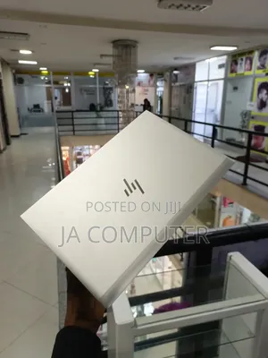 New Laptop HP EliteBook 830 16GB Intel Core I5 SSD 512GB