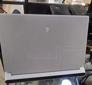 New Laptop Alienware M17x R2 32GB Intel Core I7 SSD 1T