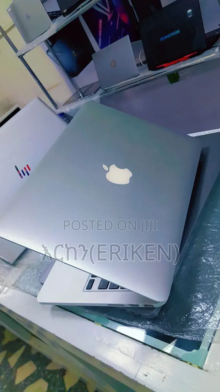 New Laptop Apple MacBook 2014 8GB Intel Core I5 SSD 256GB