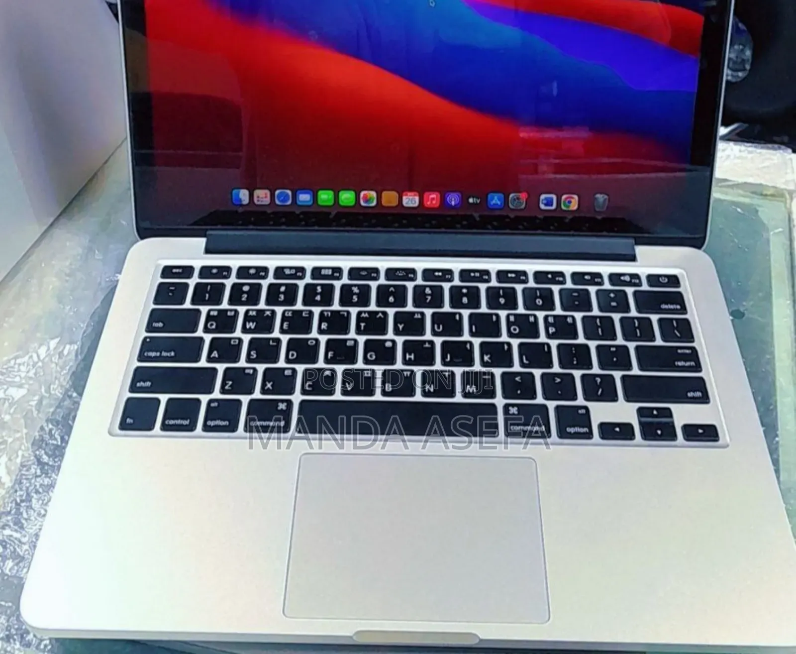 New Laptop Apple MacBook Pro 2014 8GB Intel Core I5 SSD 256GB